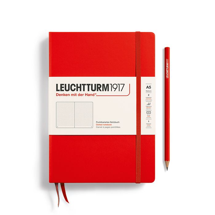 Carnet Medium (A5) couverture rigide, 251 pages numérotées, pointillés, rouge